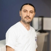 Врач стоматолог-хирург Исмаилов Роберт Эльнатович