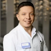 Рентгенолаборант Карасёв Руслан Дмитриевич